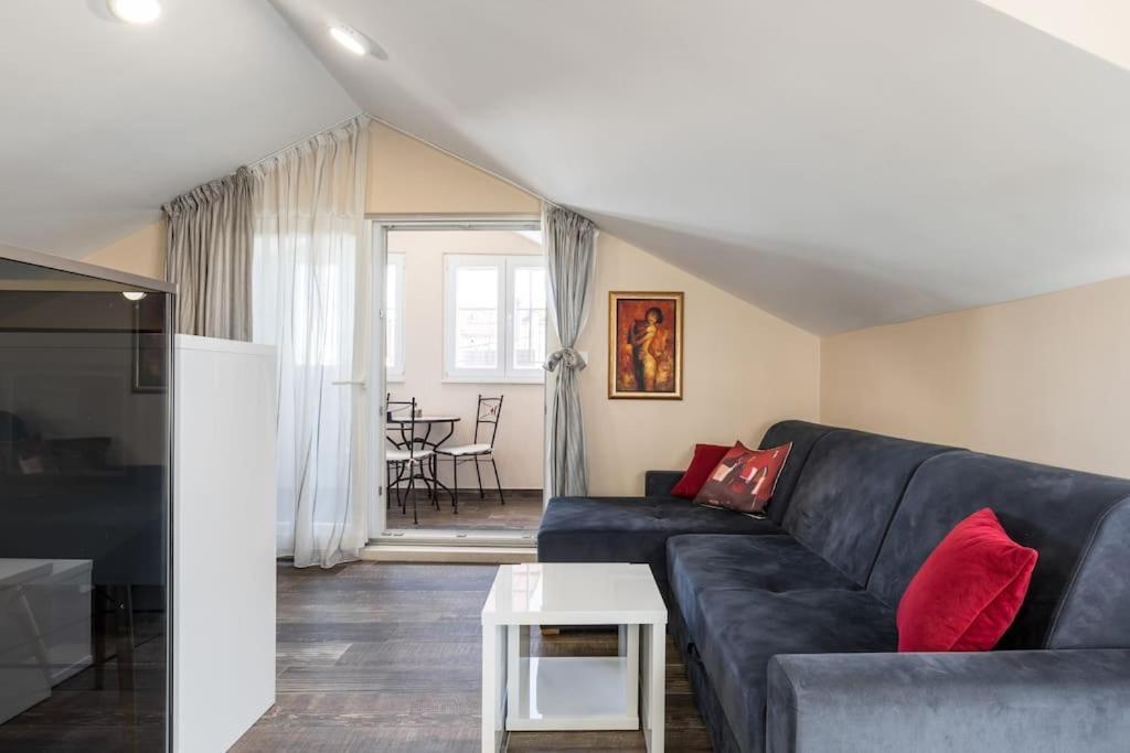 Elegant Residence Rooms & Apartments スプリト エクステリア 写真